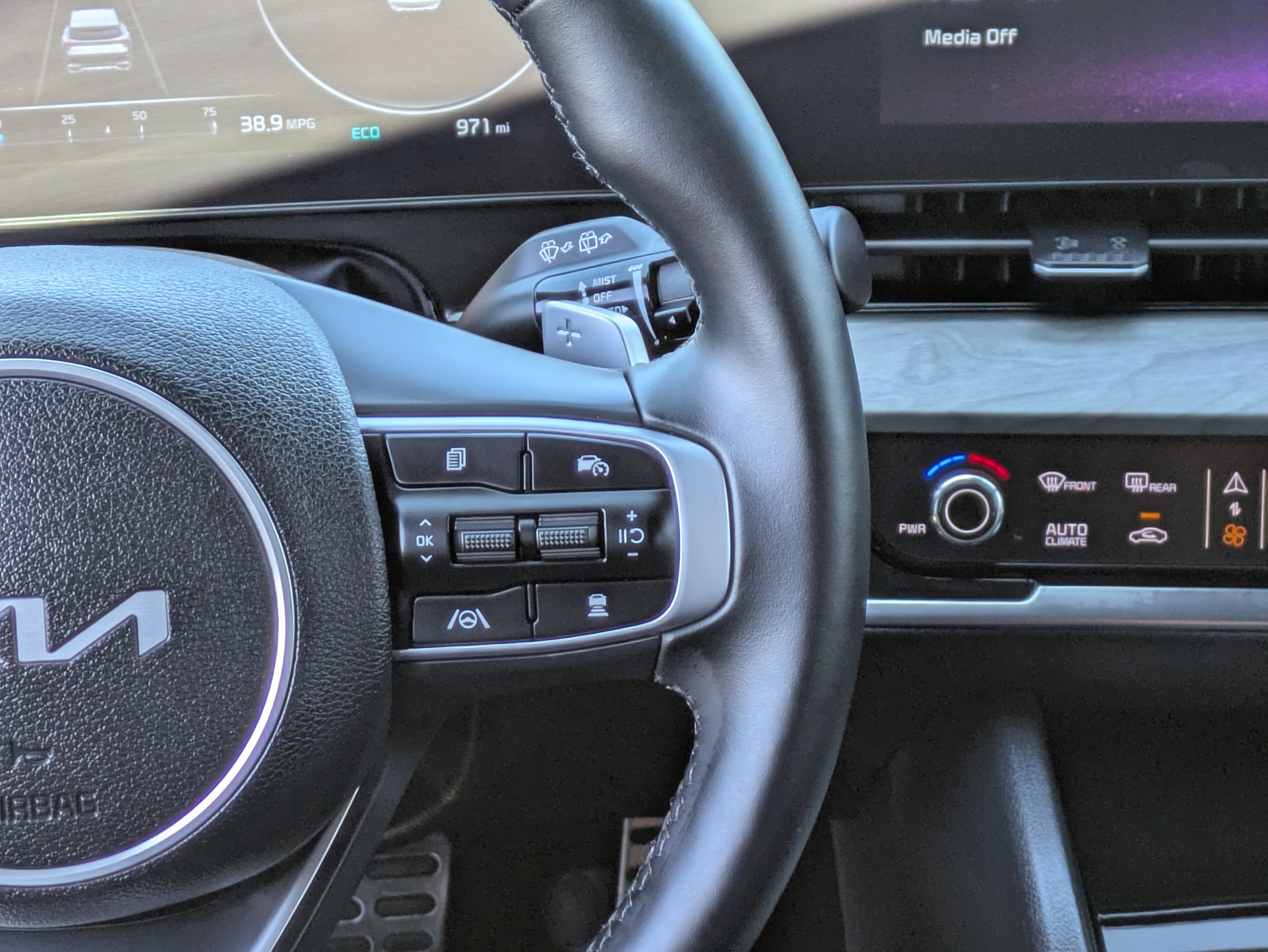 Certified 2025 Kia Sportage X-Line Prestige image 22