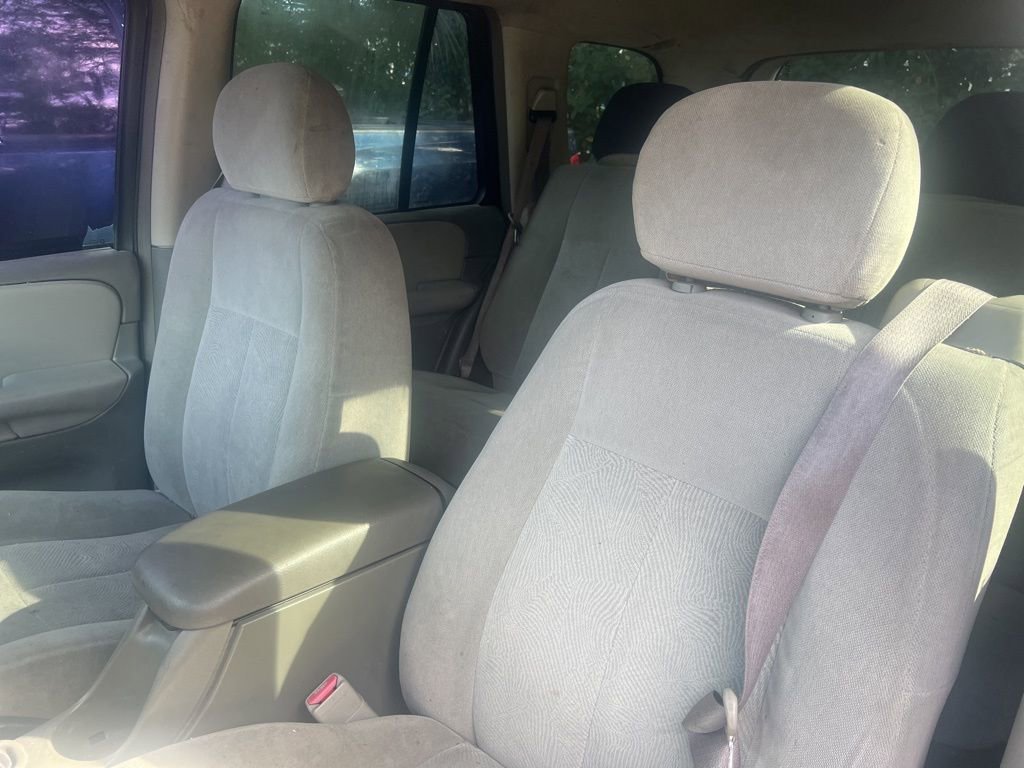 Used 2005 Chevrolet TrailBlazer LS w/ LS Preferred Equipment Group RWD image 10