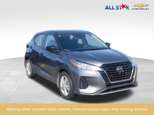 Used 2021 Nissan Kicks S image 1