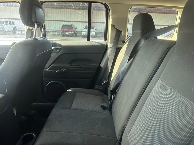 Used 2015 Jeep Patriot Sport FWD image 17