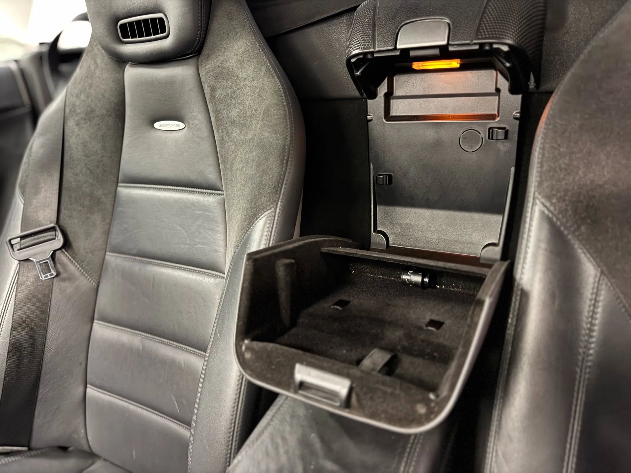 Used 2009 Mercedes-Benz SLK 55 AMG image 35