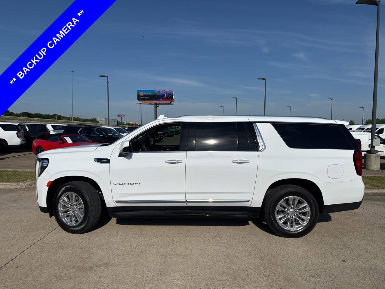 Used 2024 GMC Yukon XL SLT w/ SLT Luxury Package RWD image 3