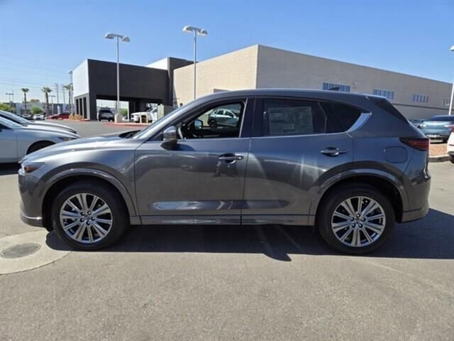 Used 2025 MAZDA CX-5 Signature image 3