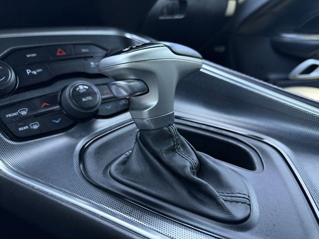 Used 2015 Dodge Challenger SXT Plus image 18