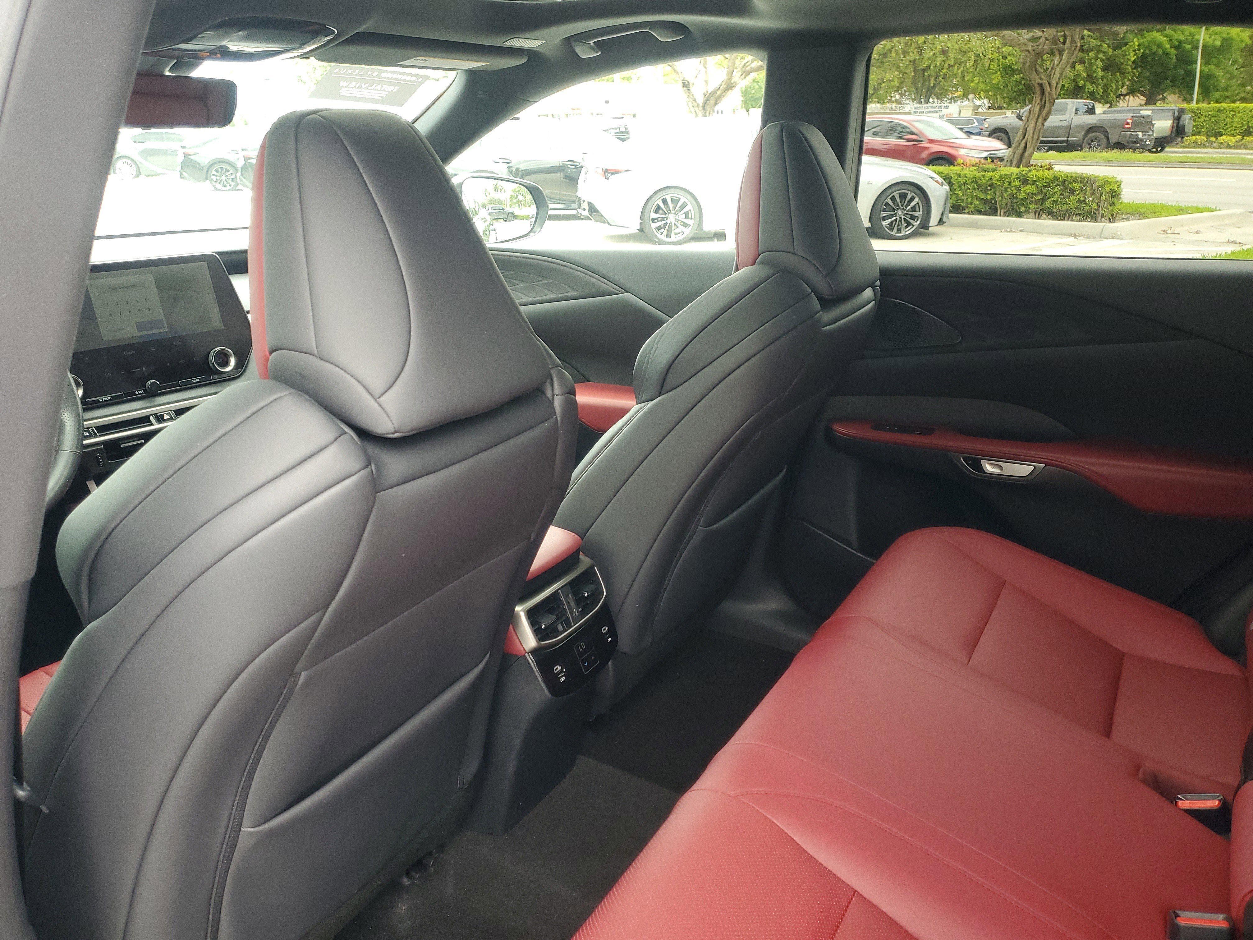 Used 2024 Lexus RX 350 F Sport w/ Convenience Package image 17