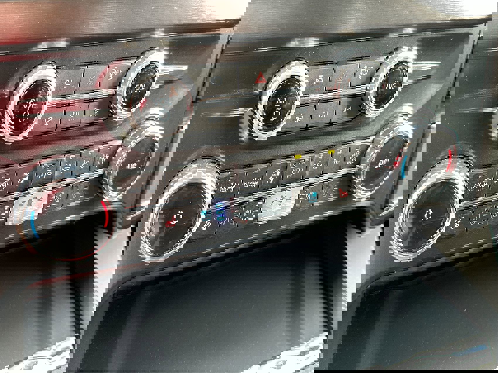 Used 2026 Ford F250 Lariat image 19