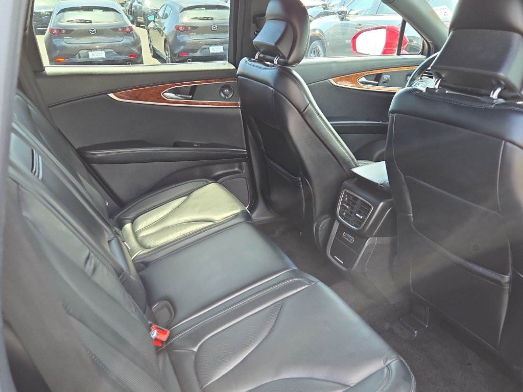 Used 2018 Lincoln MKX Select w/ Select Plus Package AWD/4WD image 17