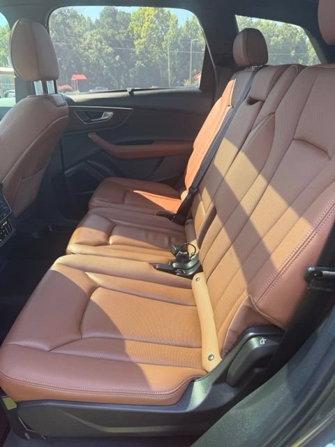 Used 2025 Audi Q7 3.0T Premium Plus AWD/4WD image 21