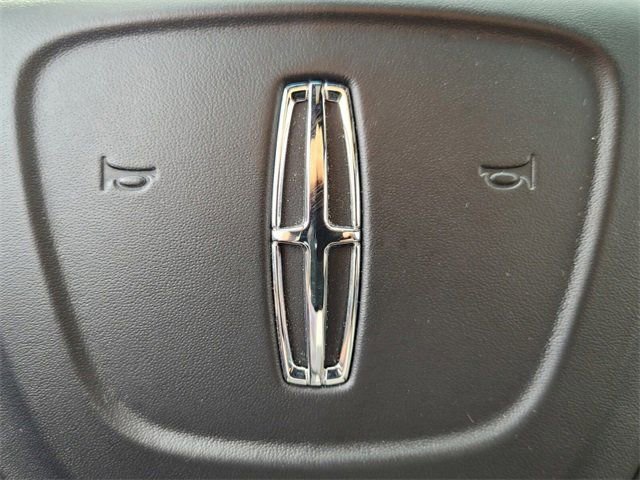 Used 2020 Lincoln Nautilus FWD image 31