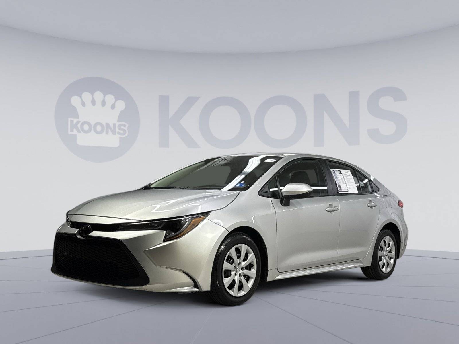 Used 2023 Toyota Corolla LE image 1
