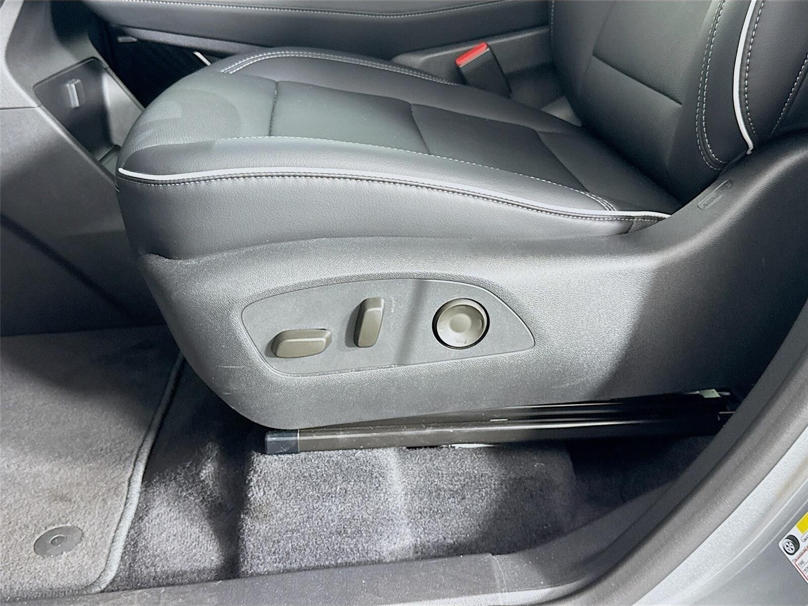 New 2026 Buick Enclave Preferred w/ Power Package FWD image 21