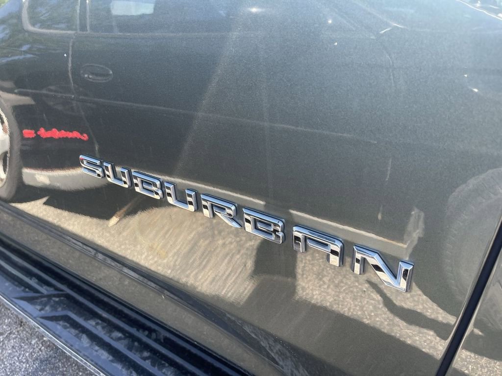 Used 2023 Chevrolet Suburban Premier RWD image 12