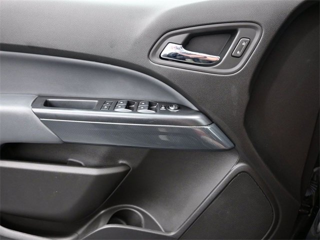 Used 2018 Chevrolet Colorado Z71 w/ Z71 Midnight Edition image 18