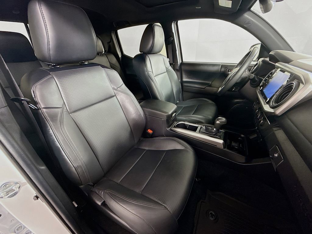 Used 2023 Toyota Tacoma Limited w/ Black Out Package (TMS) image 27