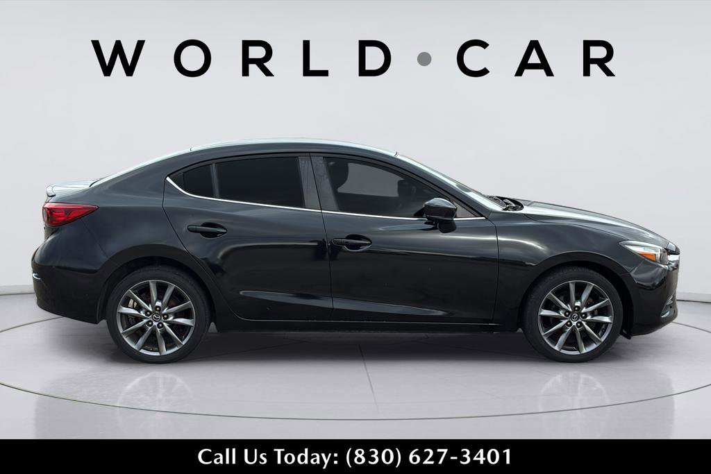 Used 2018 MAZDA MAZDA3 Touring FWD image 11