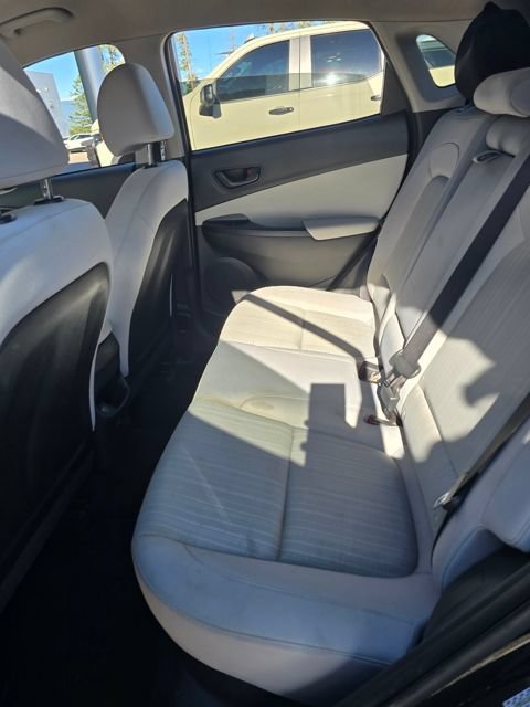 Used 2023 Hyundai Kona SEL AWD/4WD image 15