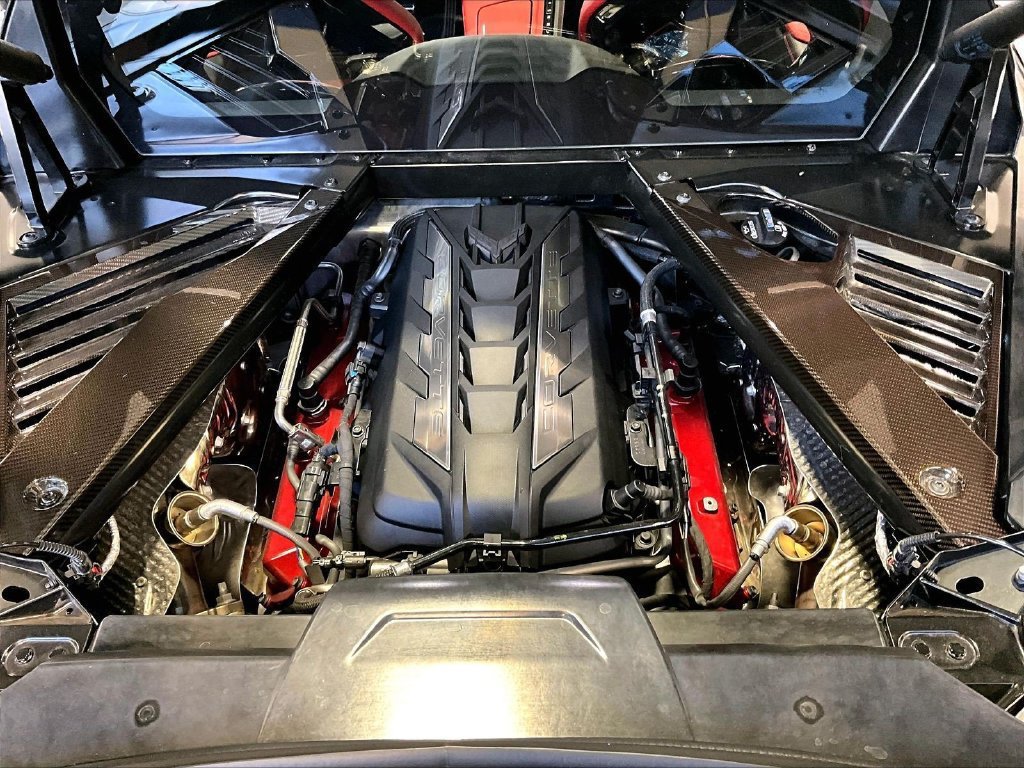 Used 2020 Chevrolet Corvette Stingray Preferred Cpe w/ 2LT Preferred Equipment Group RWD image 28