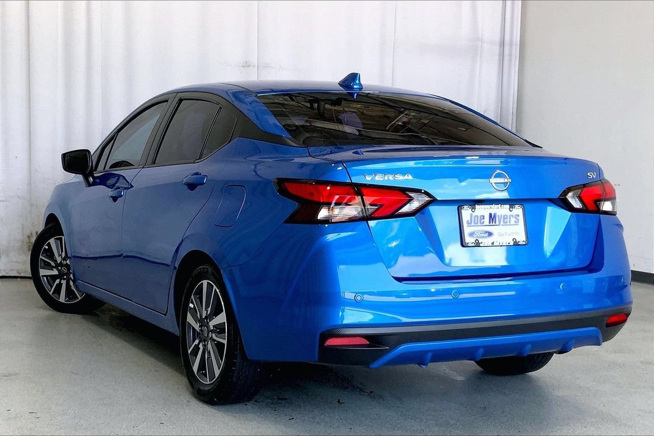 Used 2023 Nissan Versa SV FWD image 10