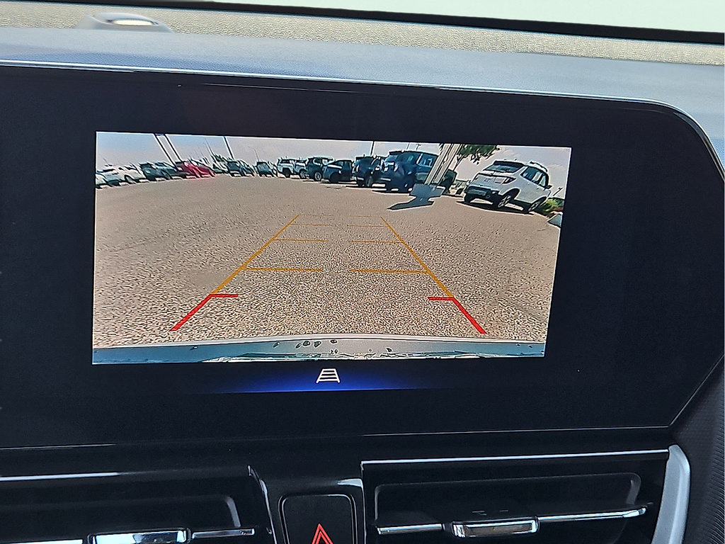 Used 2025 Chevrolet TrailBlazer LT w/ Convenience Package FWD image 16
