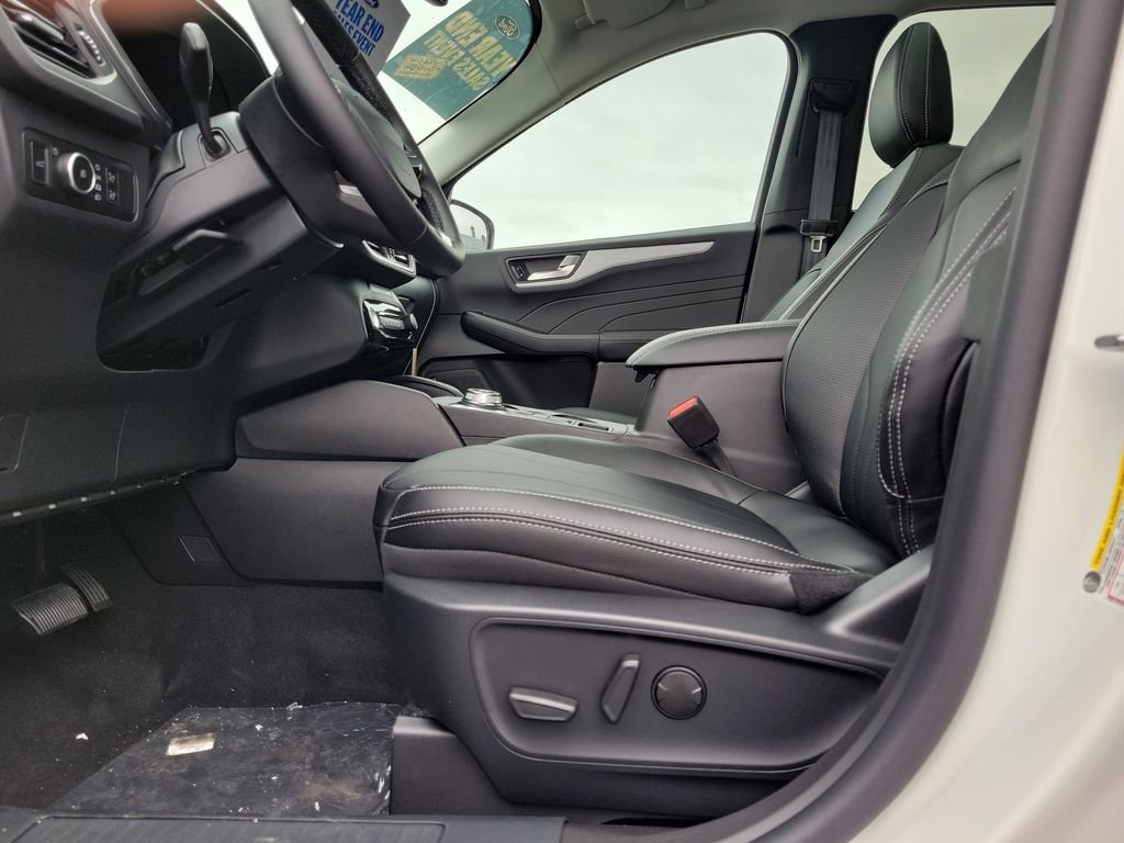 New 2026 Ford Escape Platinum w/ Premium Technology Package image 17