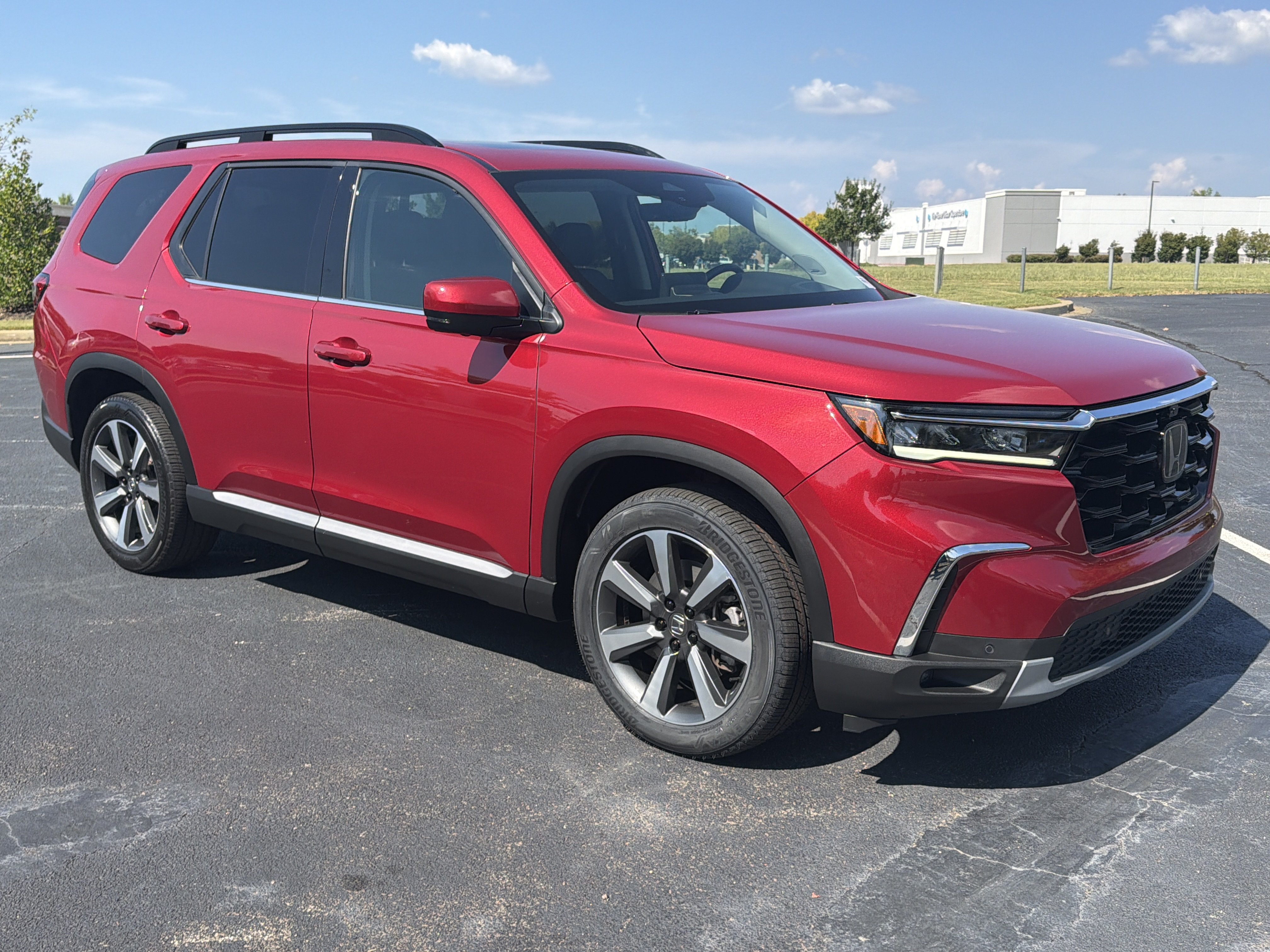 Certified 2024 Honda Pilot Elite image 2