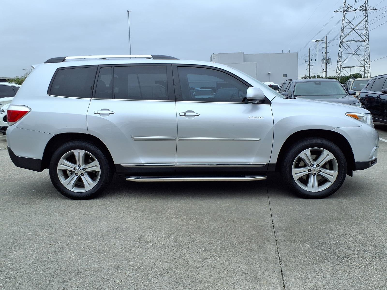 Used 2013 Toyota Highlander Limited FWD image 27