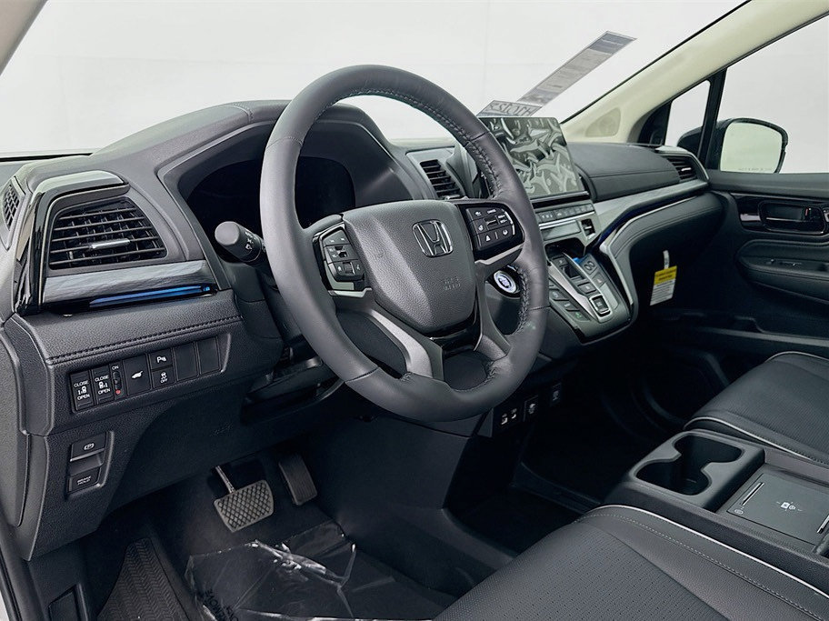 Certified 2026 Honda Odyssey Elite image 16