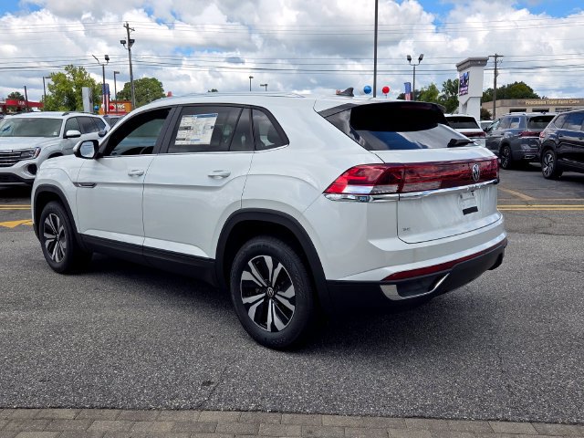 New 2026 Volkswagen Atlas Cross Sport SE FWD image 9