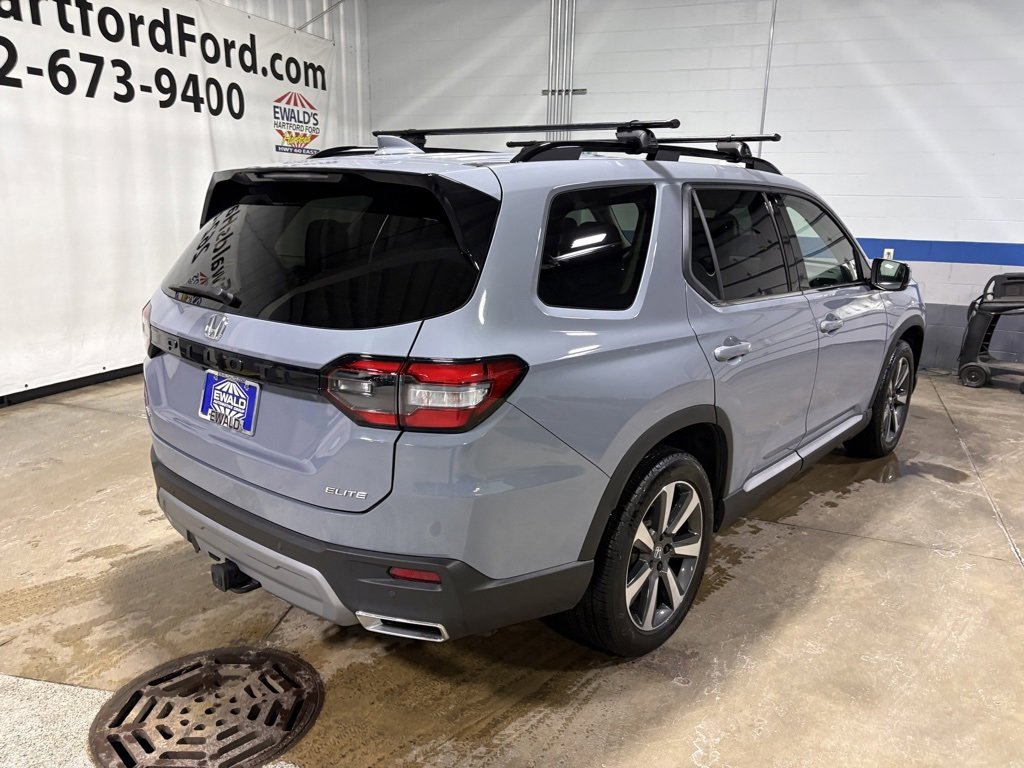 Used 2025 Honda Pilot Elite image 8