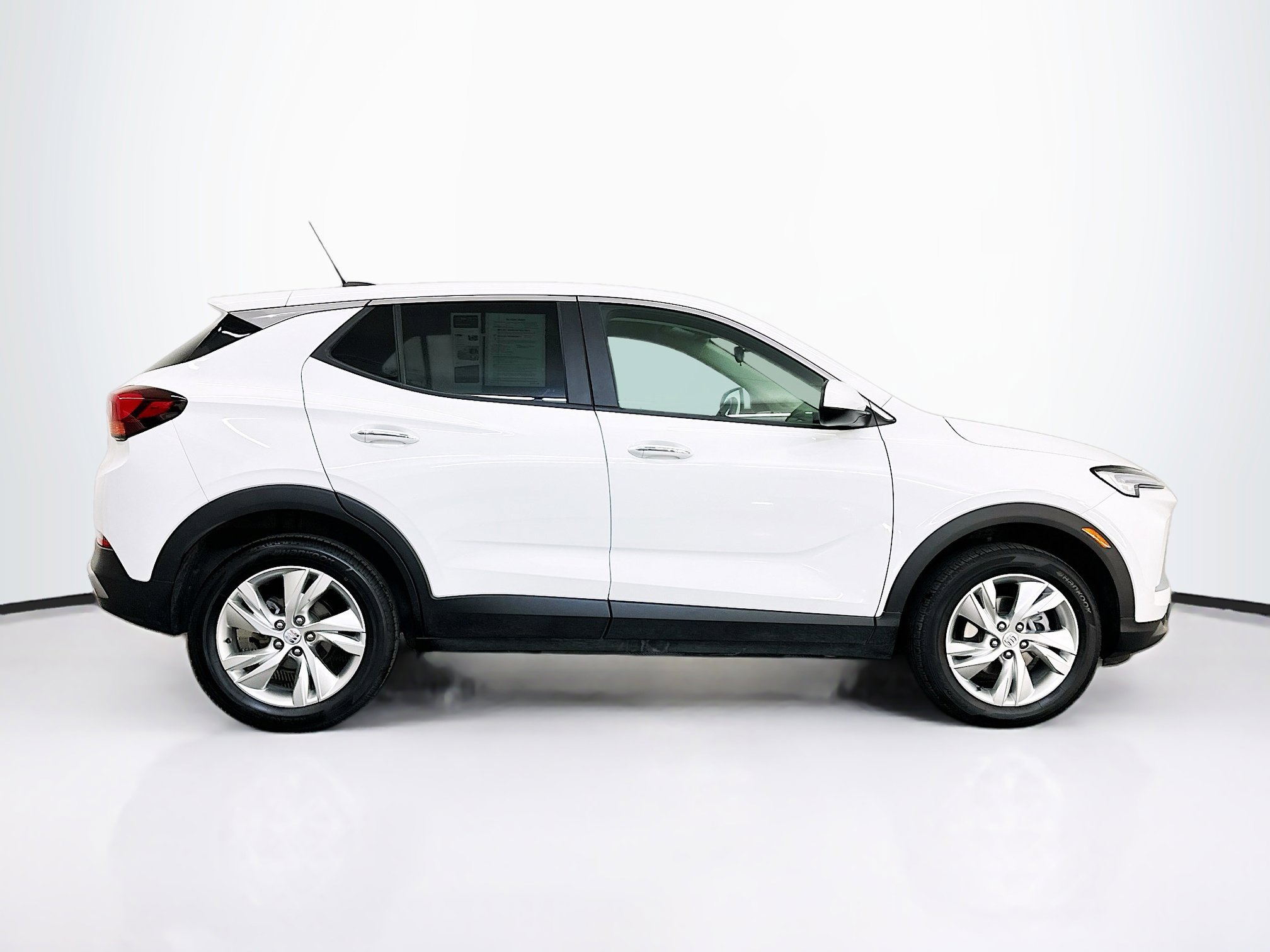 Used 2025 Buick Encore GX Preferred image 10