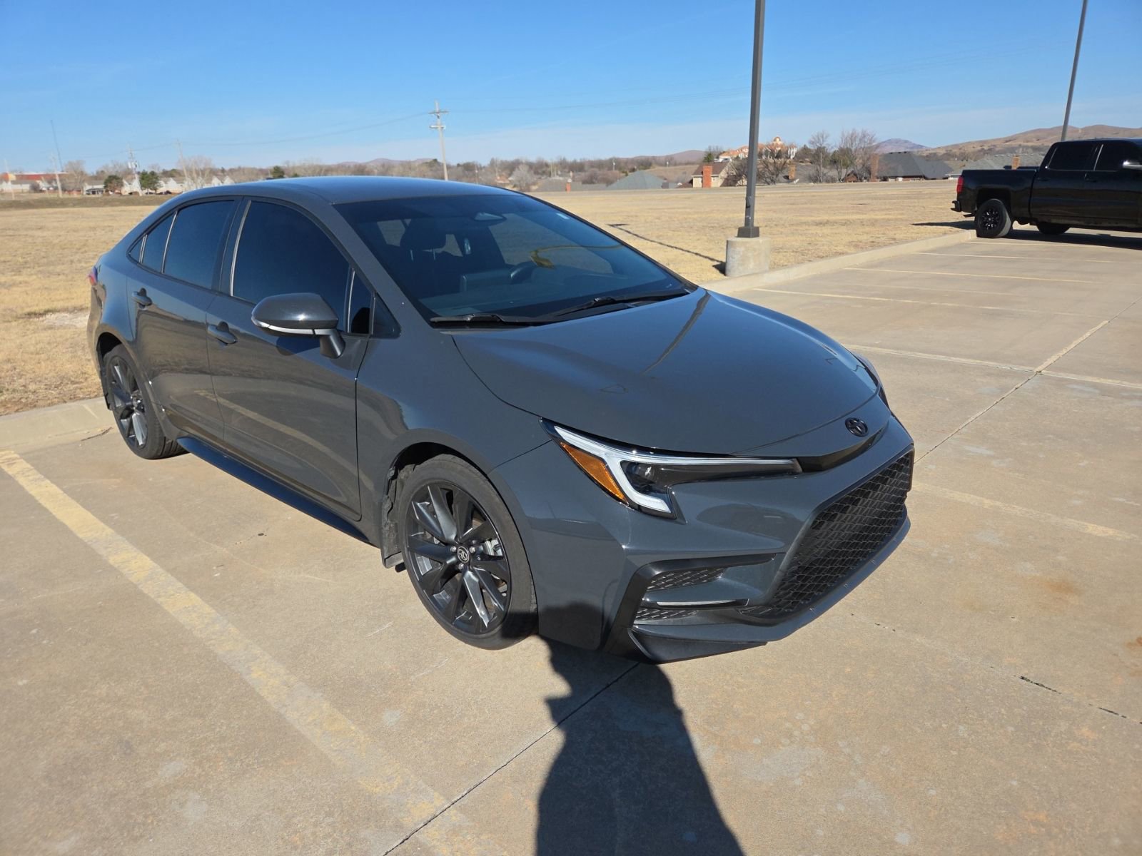 Used 2024 Toyota Corolla SE image 3