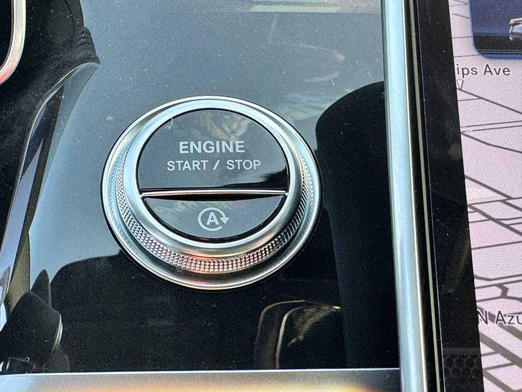 Used 2024 Mercedes-Benz S 580 4MATIC Sedan image 23