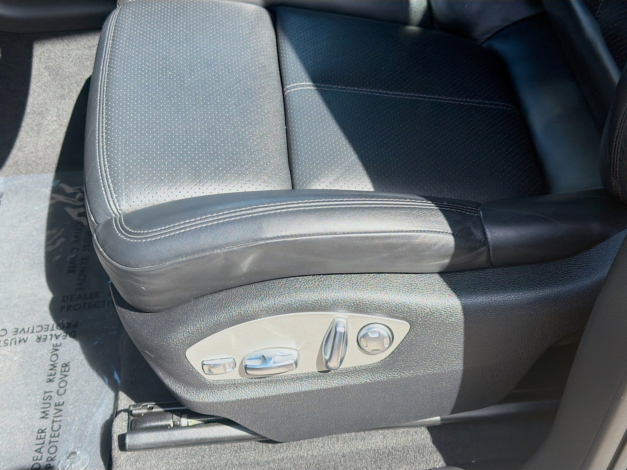 Used 2023 Porsche Macan image 15