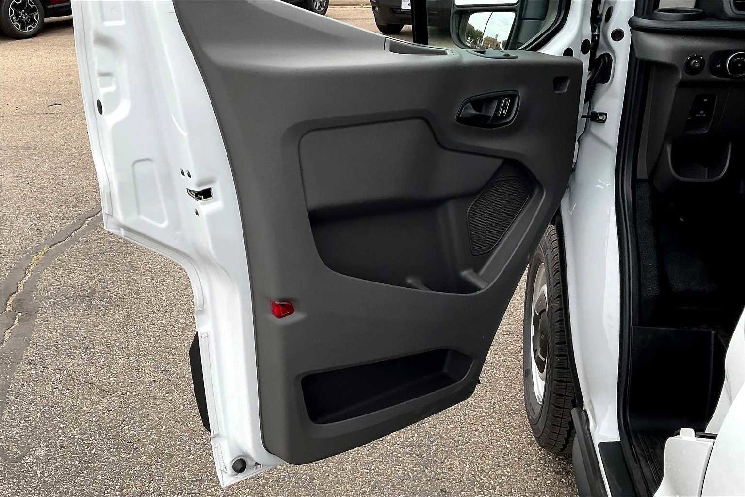 New 2025 Ford Transit 250 Low Roof image 10