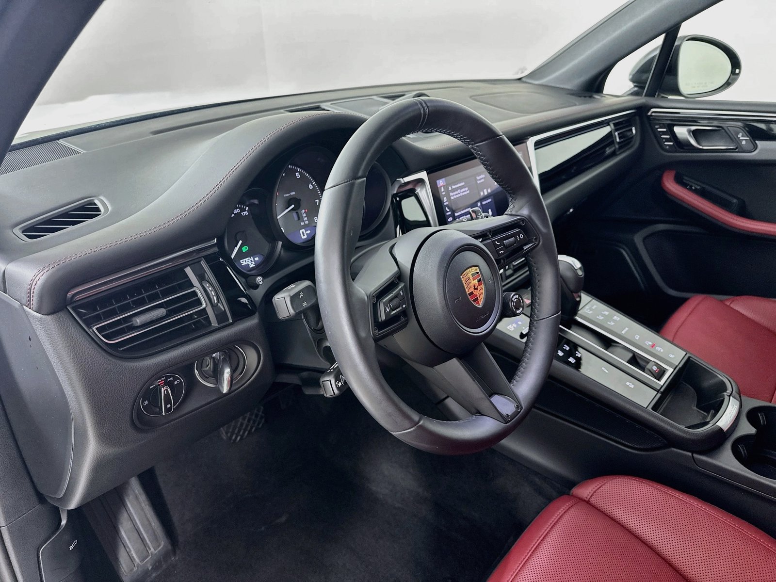 New 2026 Porsche Macan S AWD/4WD image 28