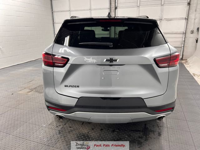 New 2026 Chevrolet Blazer LT w/ Convenience Package FWD image 6