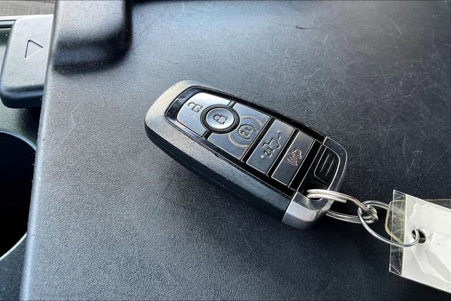 Used 2022 Ford F150 XLT w/ Equipment Group 302A High image 10