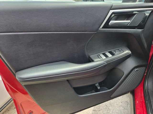 Used 2025 Mitsubishi Outlander SE AWD/4WD image 9