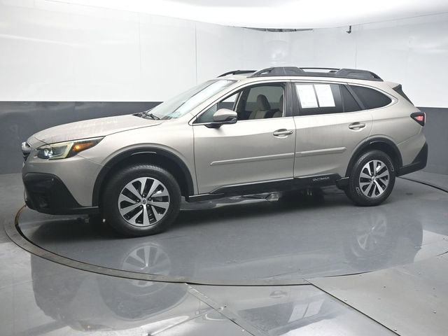 Used 2020 Subaru Outback Premium image 4