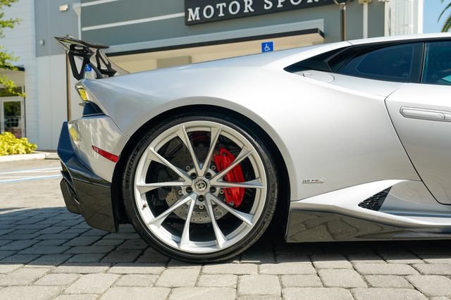 Used 2015 Lamborghini Huracan LP 610-4 AWD/4WD image 31
