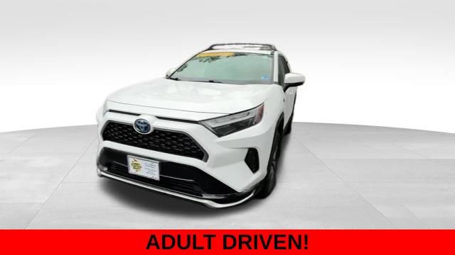 Used 2023 Toyota RAV4 SE w/ Weather & Moonroof Package image 2