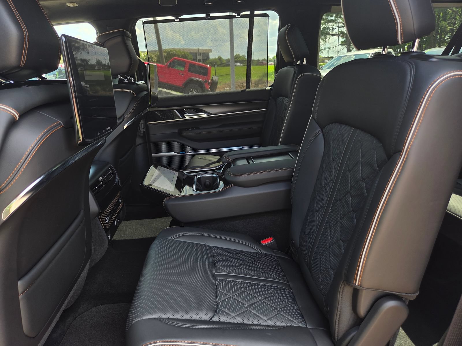 New 2026 Jeep Grand Wagoneer L Summit AWD/4WD image 22
