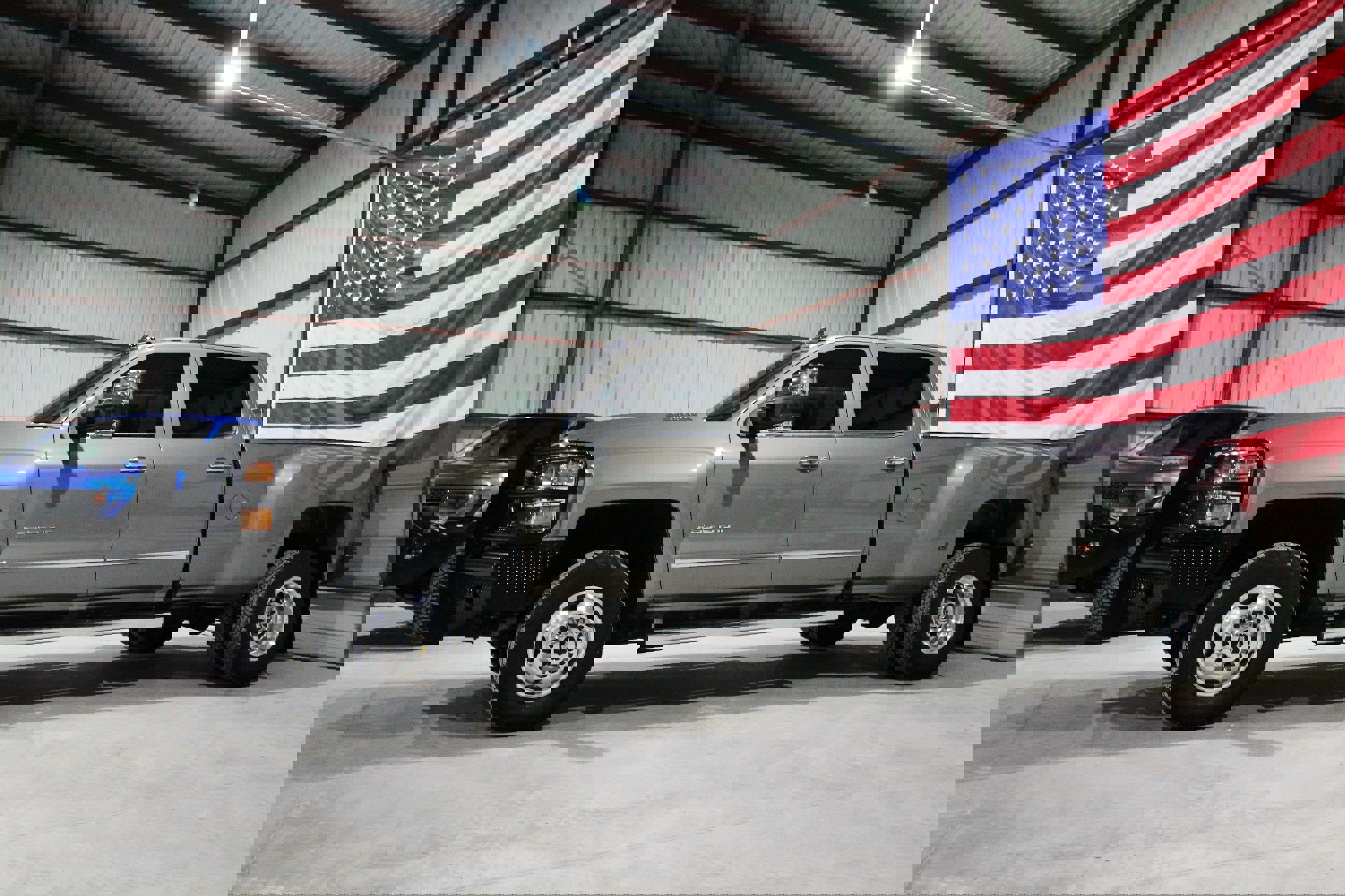 Used 2017 Chevrolet Silverado 3500 LTZ w/ Duramax Plus Package AWD/4WD image 4