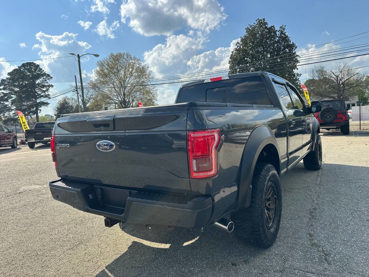 Used 2017 Ford F150 Lariat w/ Equipment Group 502A Luxury AWD/4WD image 15