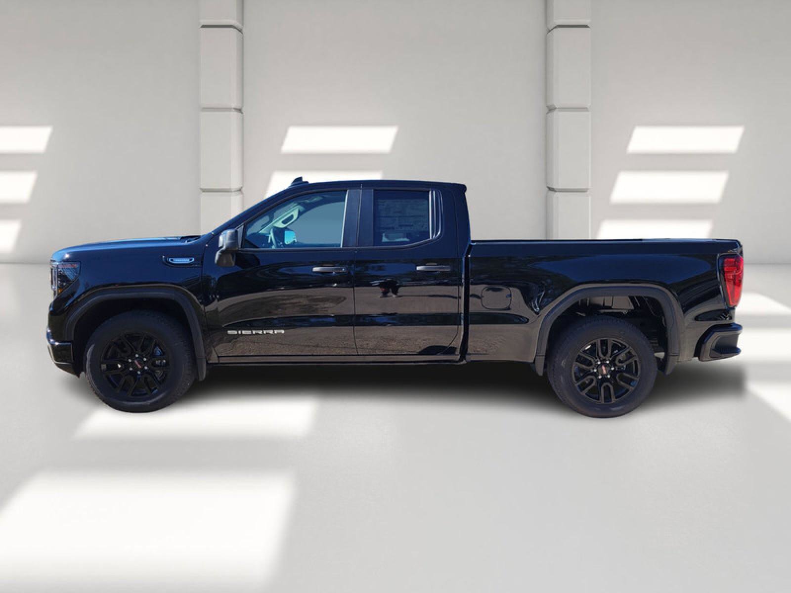 New 2026 GMC Sierra 1500 Pro w/ Graphite Edition image 4