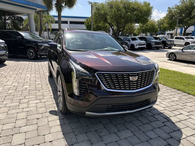 Used 2021 Cadillac XT4 Premium Luxury w/ Driver Awareness Package FWD image 17