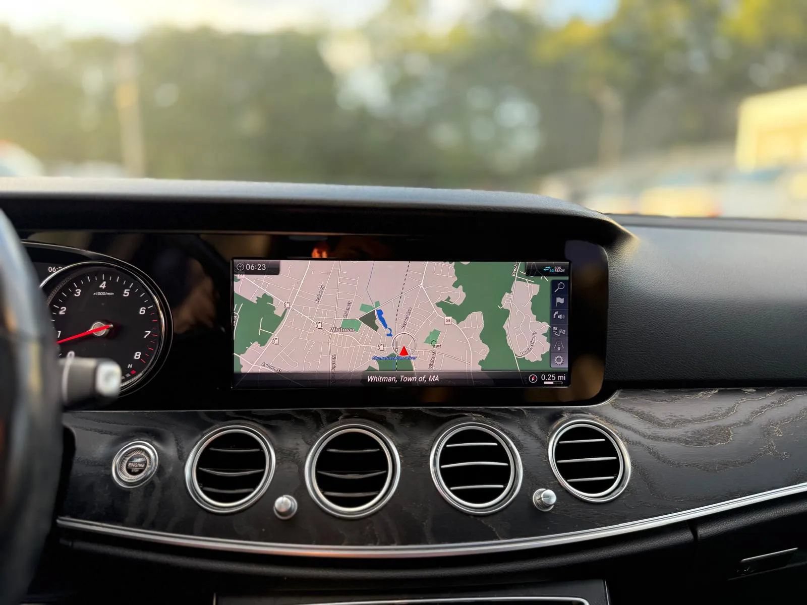 Used 2019 Mercedes-Benz E 300 4MATIC image 31