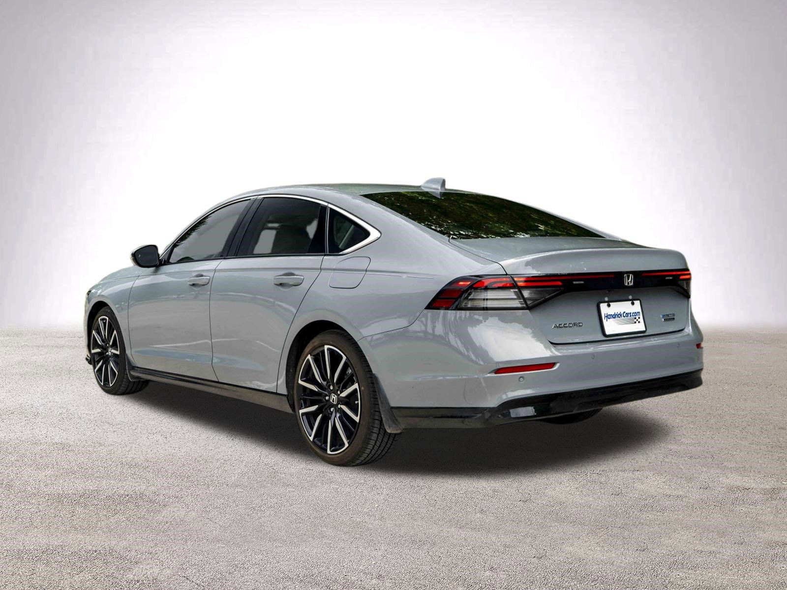 Used 2025 Honda Accord Touring image 7