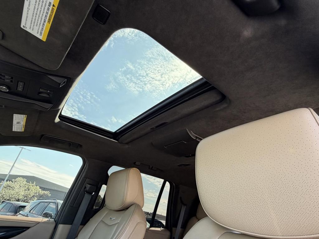 Used 2019 Cadillac Escalade Platinum w/ Escalade Sport Edition image 14
