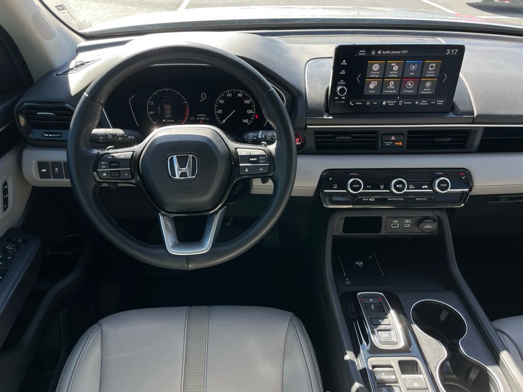 Certified 2025 Honda Pilot EX-L image 11